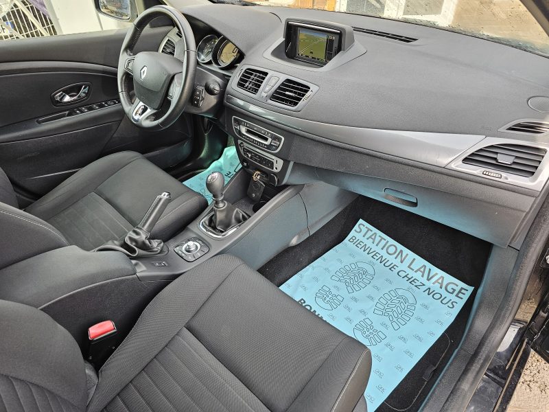 RENAULT MEGANE  ESTATE 1.5 DCI 110 CH FULL OPTION GPS TOIT OUVRANT 
