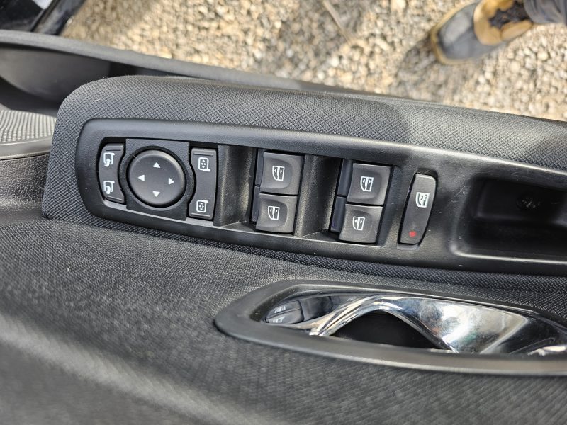 RENAULT MEGANE  ESTATE 1.5 DCI 110 CH FULL OPTION GPS TOIT OUVRANT 