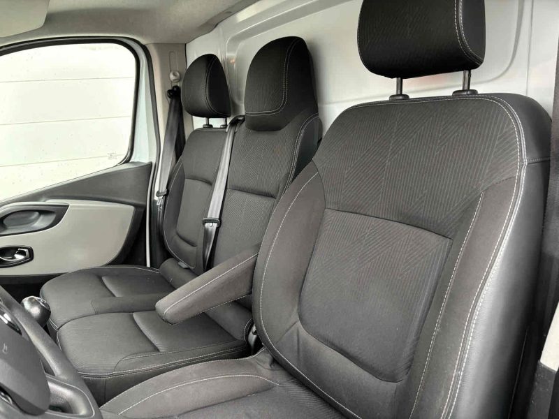 RENAULT TRAFIC III Camionnette 2019