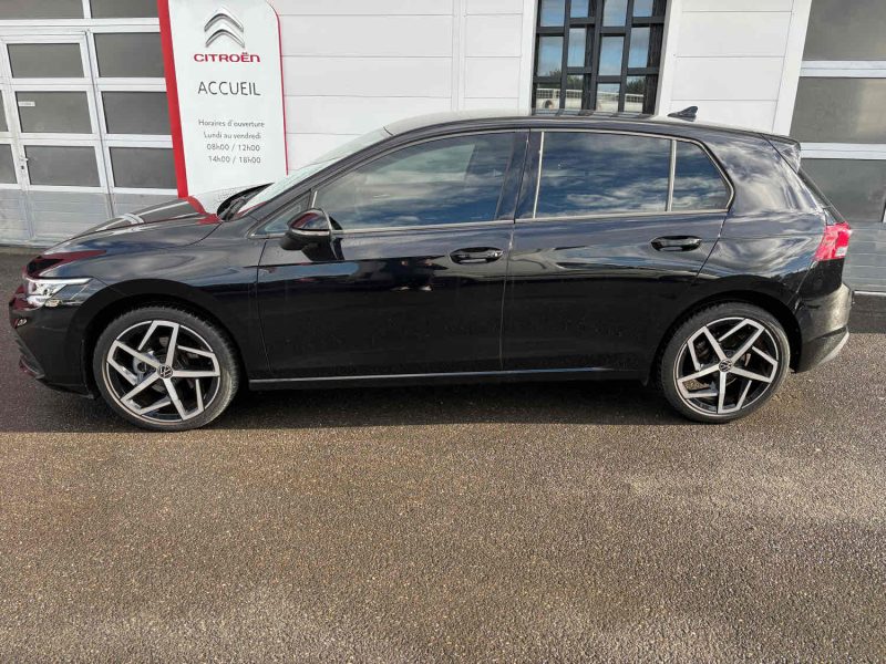 VOLKSWAGEN GOLF VIII 2021