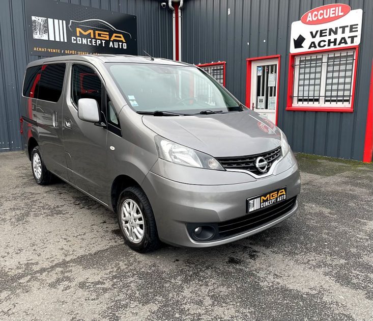 NISSAN NV200 