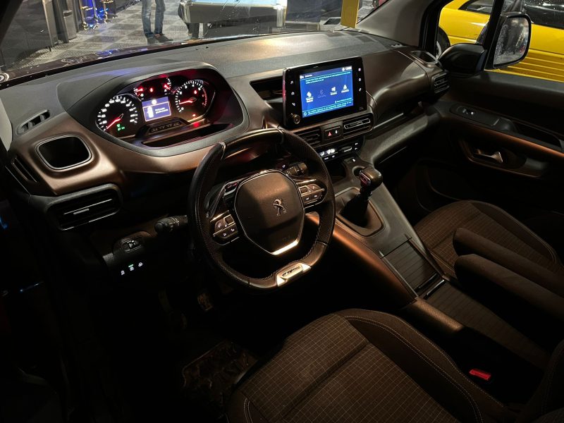 .5 BlueHDi 130 cv LONG / GT LINE / CAMERA AR / CARPLAY / REGULATEUR