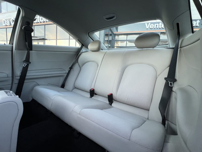 MERCEDES CLASSE CLC 200 KOMPRESSOR 1.8 184 Cv BOITE AUTOMATIQUE 1ERE MAIN 57 900 Kms GARANTIE 1 AN