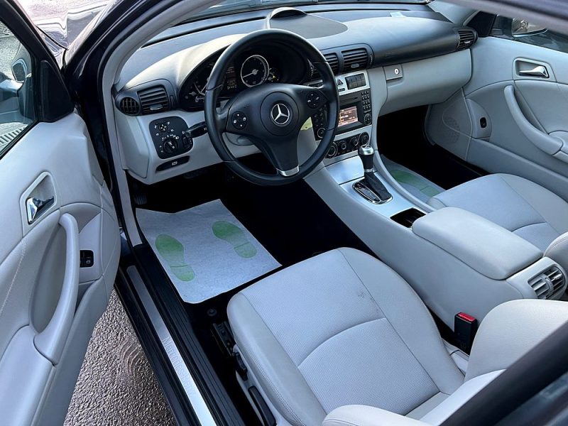 MERCEDES CLASSE CLC 200 KOMPRESSOR 1.8 184 Cv BOITE AUTOMATIQUE 1ERE MAIN 57 900 Kms GARANTIE 1 AN