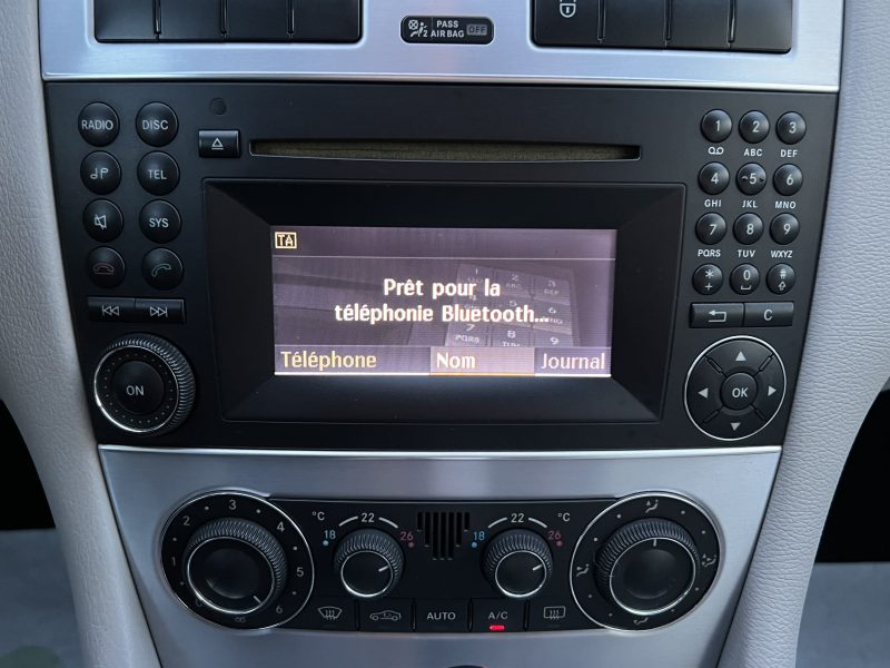 MERCEDES CLASSE CLC 200 KOMPRESSOR 1.8 184 Cv BOITE AUTOMATIQUE 1ERE MAIN 57 900 Kms GARANTIE 1 AN