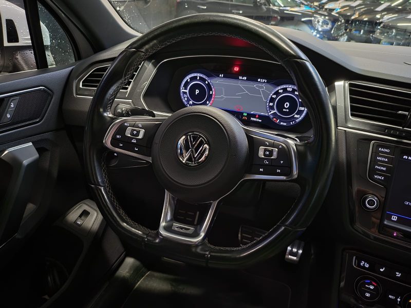 VOLKSWAGEN TIGUAN 2.0 TDI 150 R-LINE 4MOTION DSG APPLE CARPLAY / TOIT OUVRANT / PACK ASSISTANCE