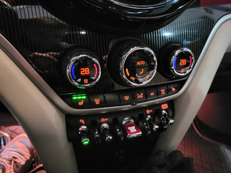 MINI COUNTRYMAN Cooper S 2.0i 178cv JCW BVA / TOIT OUVRANT/SIEGES CHAUFFANT/RADAR-AV-AR