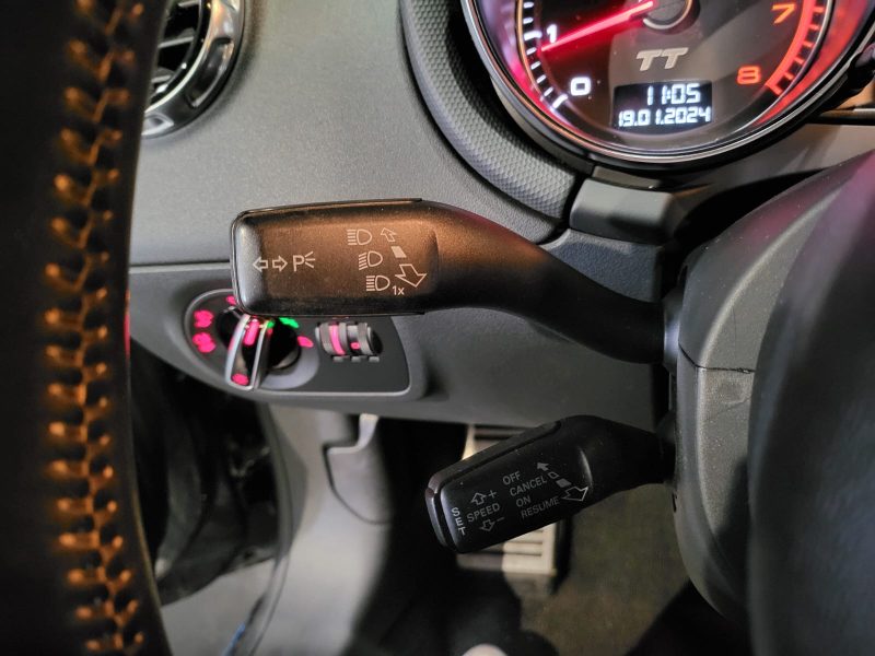 AUDI TT 2.0 TFSi 211cv Ambition Luxe S-Tronic / RADAR-AR/BLUETOOTH/SYSTEME AUDIO CARTE SD