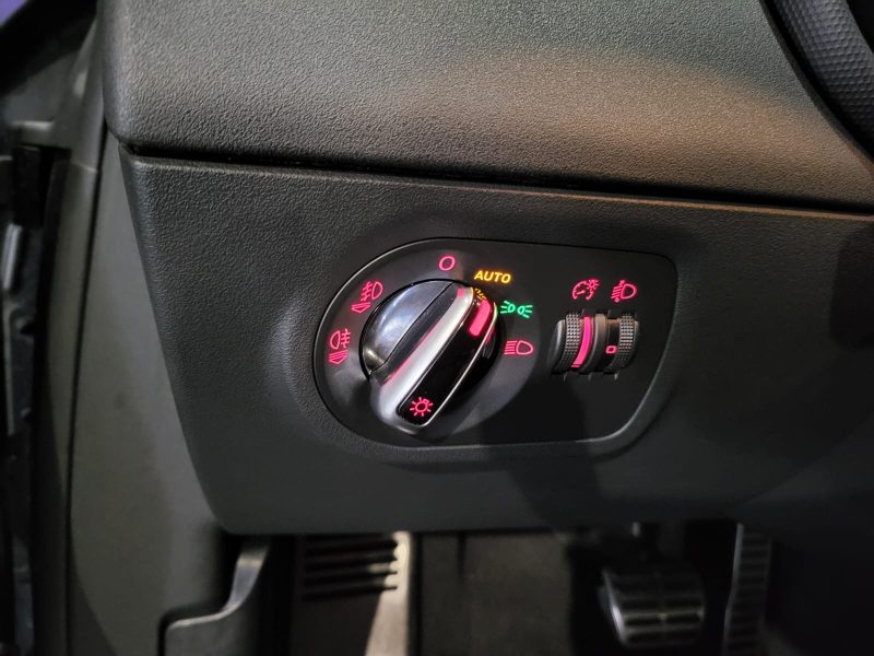 AUDI TT 2.0 TFSi 211cv Ambition Luxe S-Tronic / RADAR-AR/BLUETOOTH/SYSTEME AUDIO CARTE SD