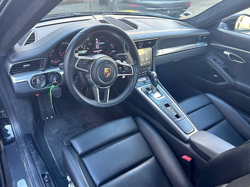 Porsche 911 991(991.2) Carrera 20" 3.0 370CH PDK