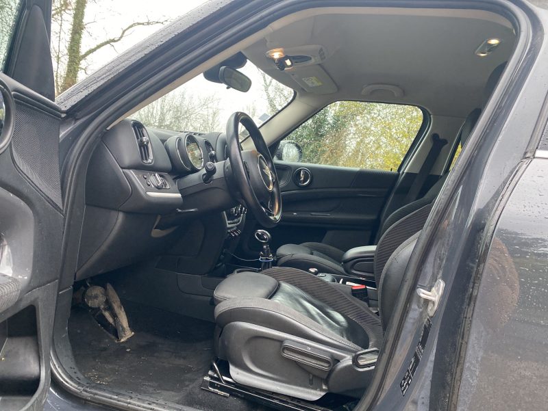 MINI COUNTRYMAN COOPER SD ALL4 CHILI 2.0 L BI TURBO 190 ch