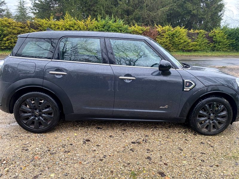 MINI COUNTRYMAN COOPER SD ALL4 CHILI 2.0 L BI TURBO 190 ch