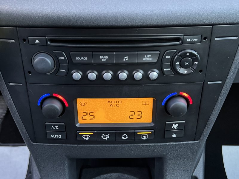 CITROEN C4 EXCLUSIVE 1.6 HDI 110 Cv 1ERE MAIN - GARANTIE 1 AN