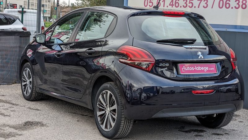 PEUGEOT 208 2019