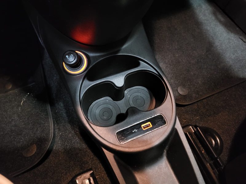 FIAT 500 1.2i 69cv Lounge / TOIT PANORAMIQUE/RADAR-AR/SYSTEME U-CONNECT