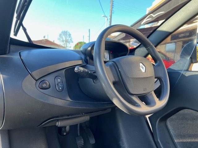 Renault twizy 45 life intens sans permis