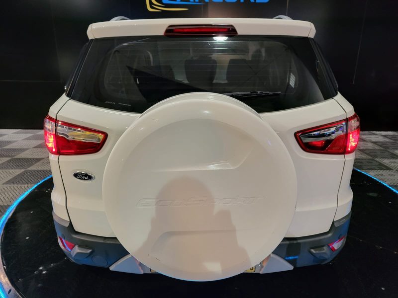 1.5 TDCi 90 cv TITANIUM / RADAR / BLUETOOTH / FEUX AUTO