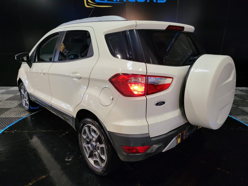 1.5 TDCi 90 cv TITANIUM / RADAR / BLUETOOTH / FEUX AUTO