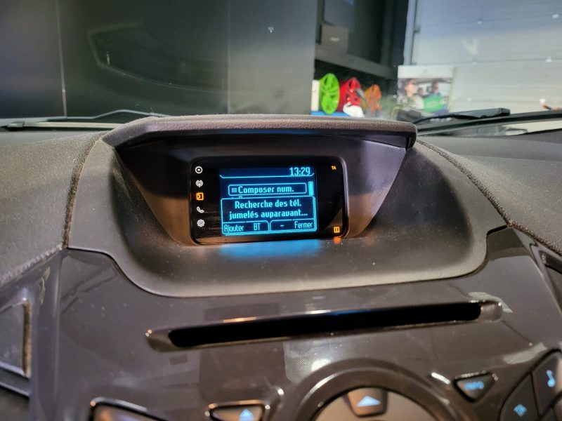 1.5 TDCi 90 cv TITANIUM / RADAR / BLUETOOTH / FEUX AUTO