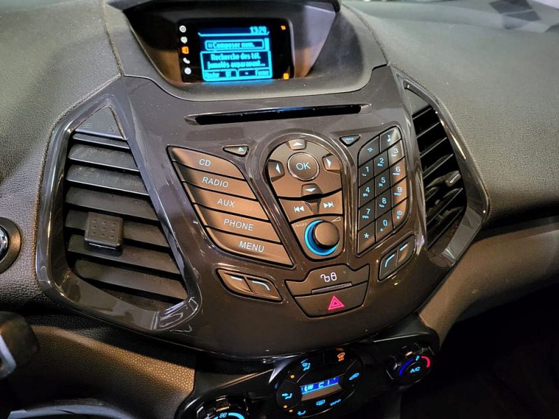 1.5 TDCi 90 cv TITANIUM / RADAR / BLUETOOTH / FEUX AUTO