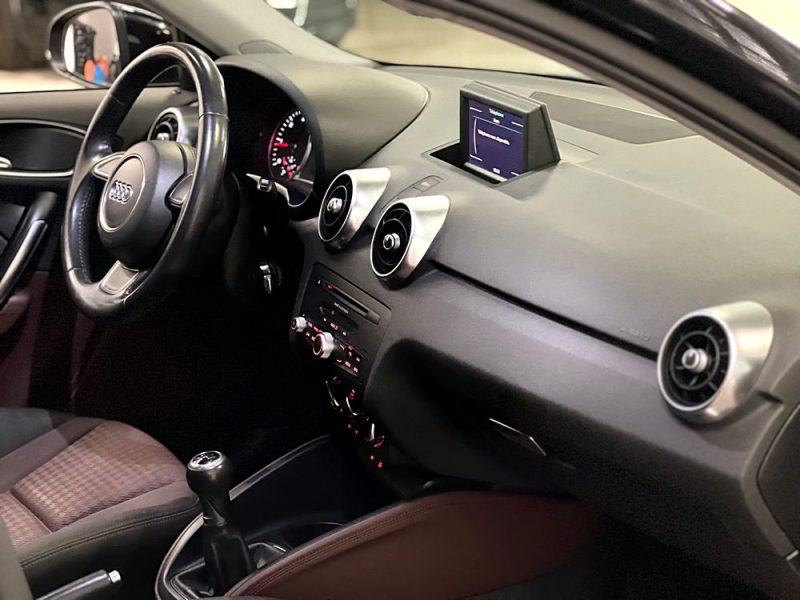 AUDI A1 SPORTBACK 1.6 TDI 105CH AMBITION