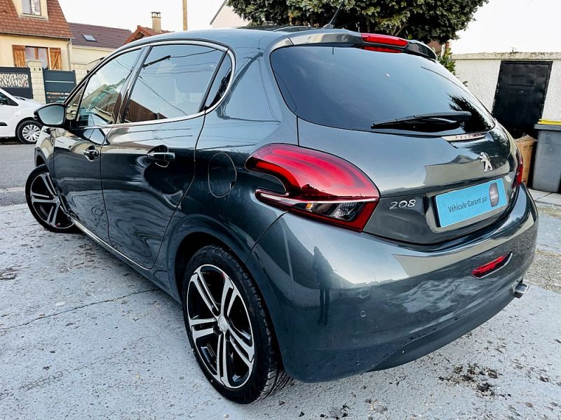 PEUGEOT 208 I 2015