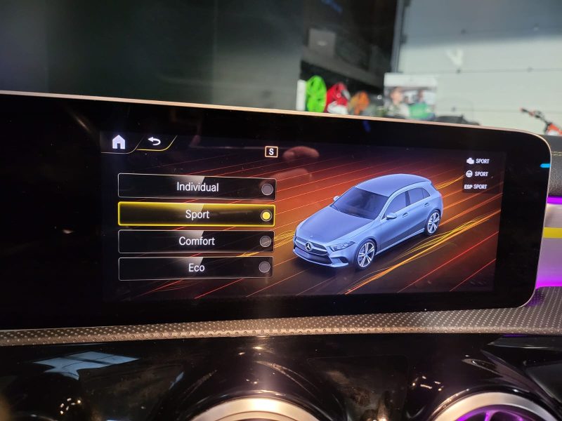 MERCEDES CLASSE A A 220d 190cv EDITION ONE TOIT OUVRANT / APPLE CARPLAY / SIEGES CHAUFFANT