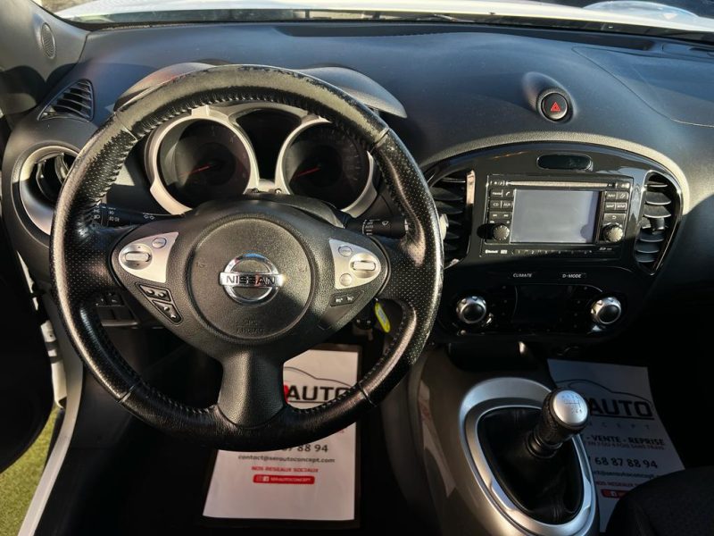 NISSAN JUKE 2011