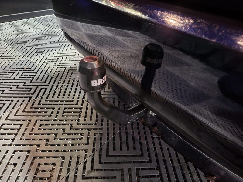 PEUGEOT 308 SW 1.2 PureTech BVM6 130cv ALLURE / 1ER MAIN / CARPLAY / CAMERA / SIEGES CHAUFFANTS