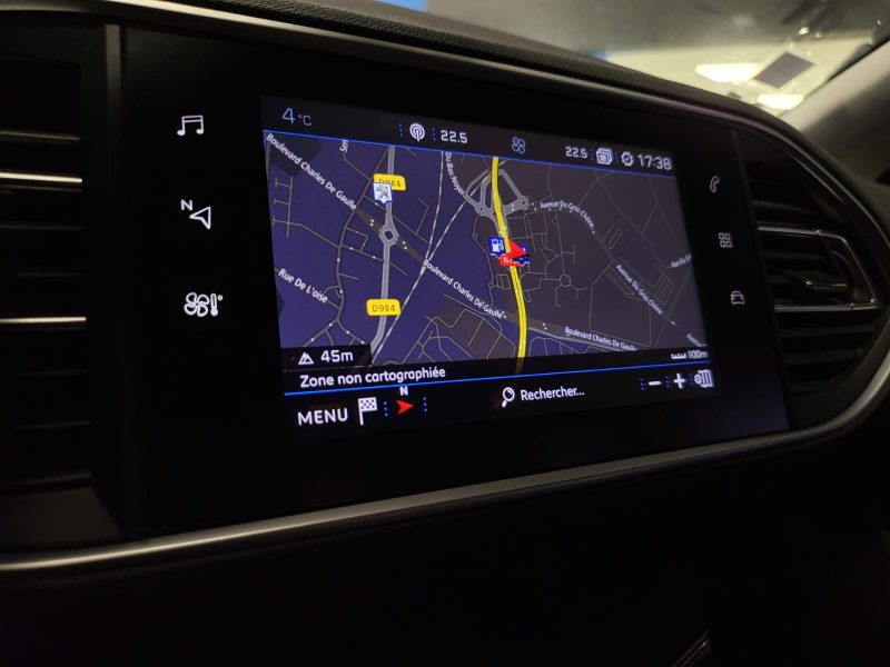 PEUGEOT 308 SW 1.2 PureTech BVM6 130cv ALLURE / 1ER MAIN / CARPLAY / CAMERA / SIEGES CHAUFFANTS