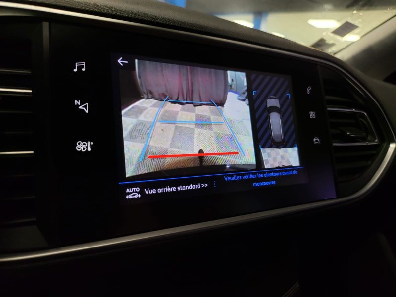 PEUGEOT 308 SW 1.2 PureTech BVM6 130cv ALLURE / 1ER MAIN / CARPLAY / CAMERA / SIEGES CHAUFFANTS