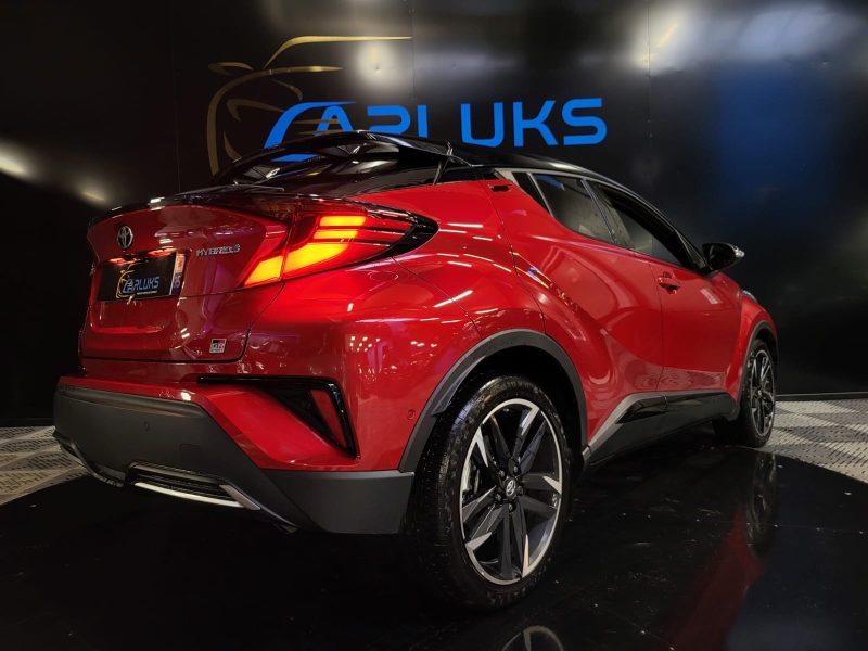 TOYOTA C-HR 2.0 Hybrid 184cv GR-SPORT / PREMIERE MAIN / SIEGE ET VOLANT CHAUFFANT / CAMERA / KEYLESS
