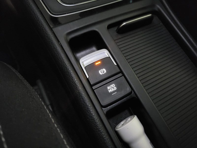 R 2.0 4motion 300 cv / RADAR AV-AR / REGULATEUR / SIEGES CHAUFFANT