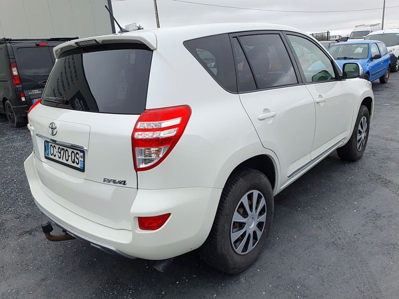TOYOTA RAV 4 2.2 D 4WD 2012 171000 KM 