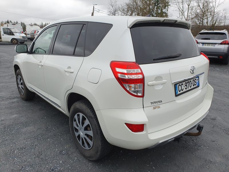TOYOTA RAV 4 2.2 D 4WD 2012 171000 KM 