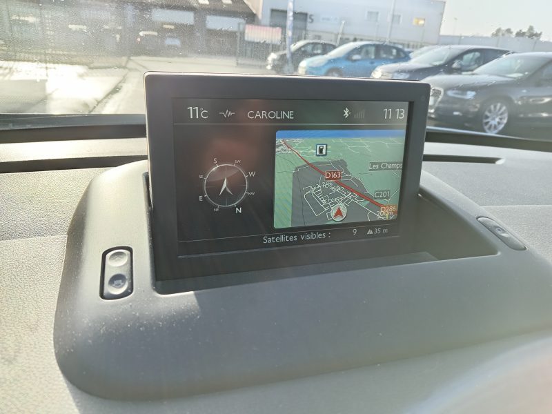 PEUGEOT 3008 Monospace 2015