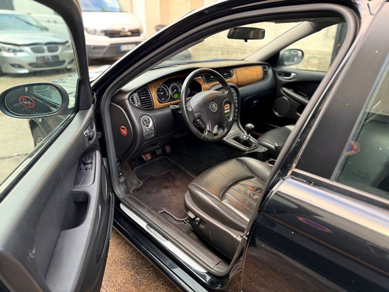 JAGUAR  X-TYPE 2.0 PAYEZ EN 4 X