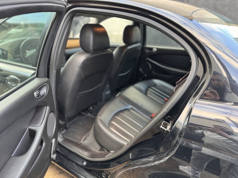 JAGUAR  X-TYPE 2.0 PAYEZ EN 4 X