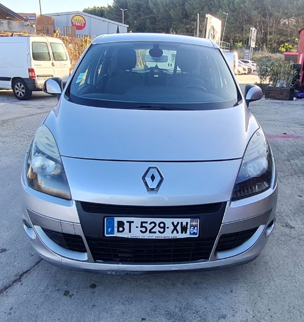 RENAULT SCÉNIC III 2011