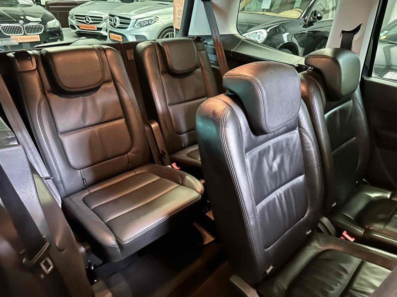 VOLKSWAGEN SHARAN 2011