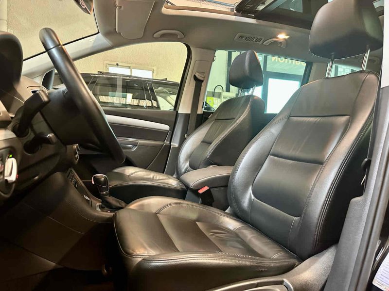 VOLKSWAGEN SHARAN 2011