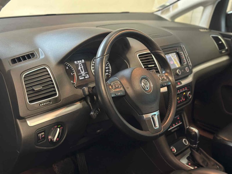 VOLKSWAGEN SHARAN 2011