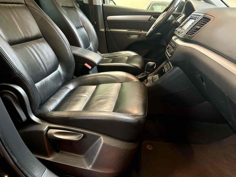 VOLKSWAGEN SHARAN 2011