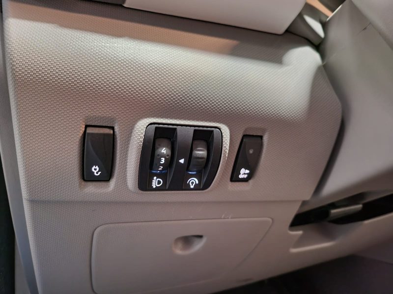 RENAULT ZOE 88cv 22 Kw R240 ZEN / POMPE A CHALEUR / RADAR DE RECULE / 3 CABLES DE RECHARGES 