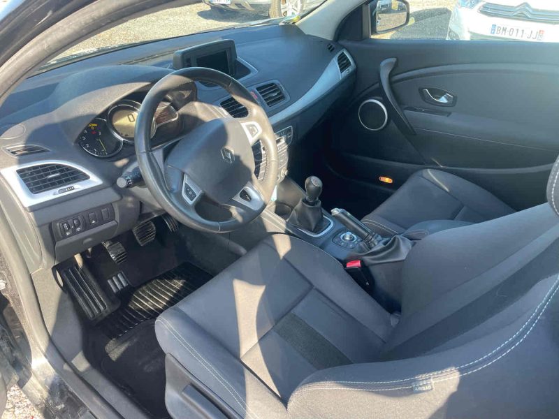 RENAULT MEGANE III Coupé GPS GARANTIE 12 MOIS