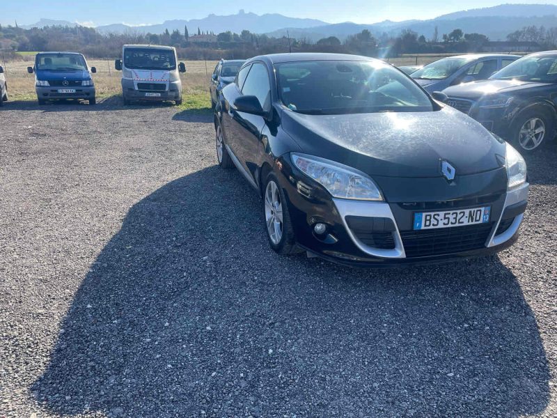 RENAULT MEGANE III Coupé GPS GARANTIE 12 MOIS