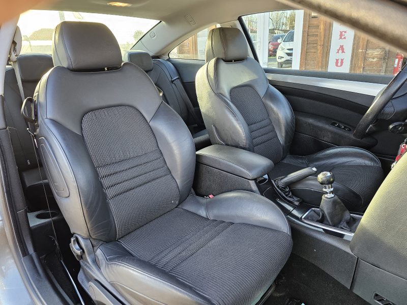 PEUGEOT 407 Coupé 2,0 HDI 136 CH GPS 