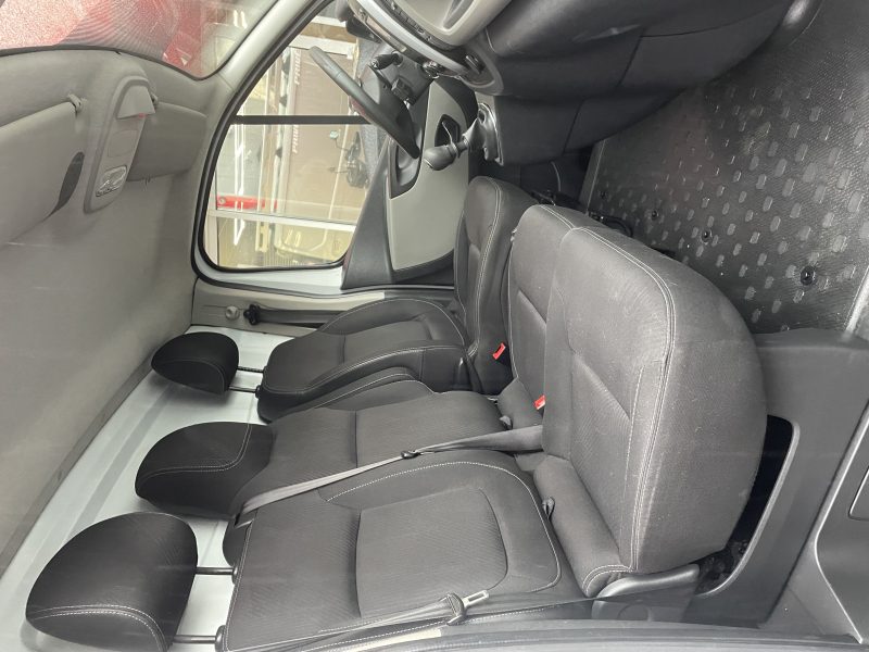 RENAULT TRAFIC III Camionnette 2016