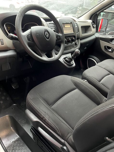 RENAULT TRAFIC III Camionnette 2016
