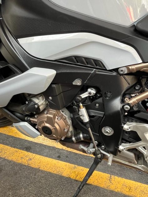 B.M.W. S 1000 R 2021